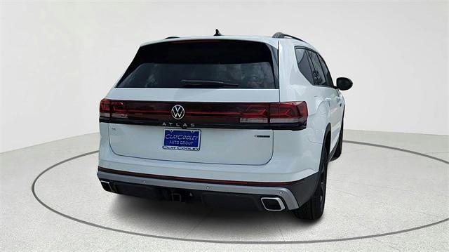 new 2025 Volkswagen Atlas car, priced at $44,675