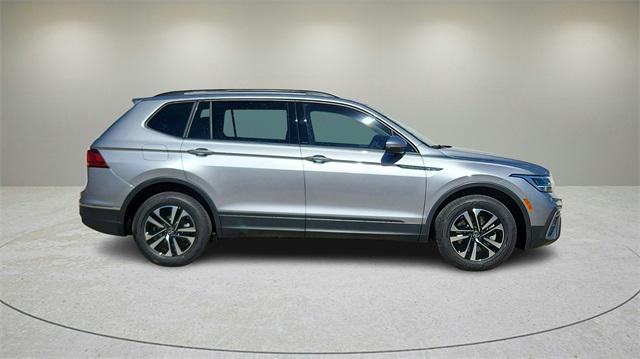 new 2024 Volkswagen Tiguan car, priced at $27,499