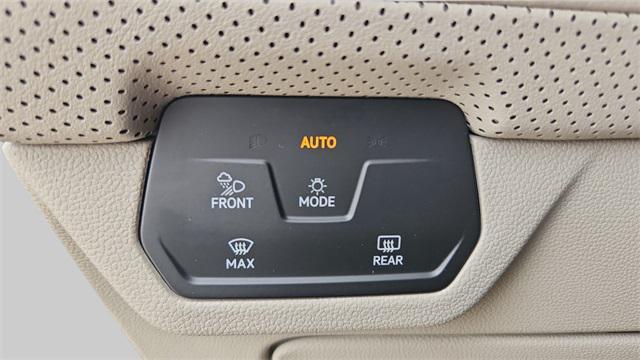 new 2025 Volkswagen Atlas car, priced at $46,607