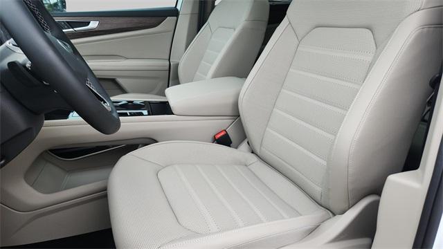 new 2025 Volkswagen Atlas car, priced at $46,607