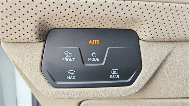 new 2025 Volkswagen Atlas car, priced at $47,607
