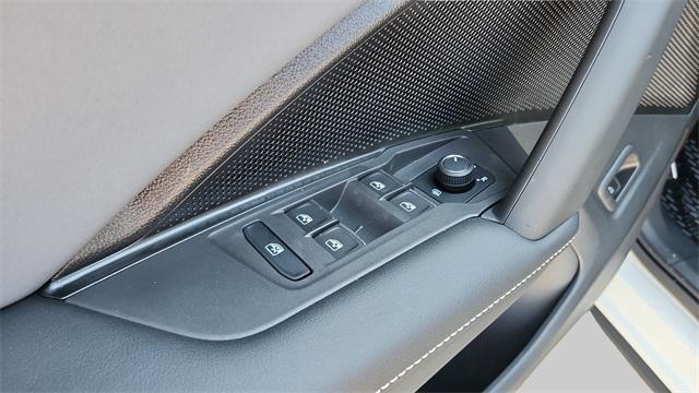 new 2025 Volkswagen Tiguan car, priced at $36,283