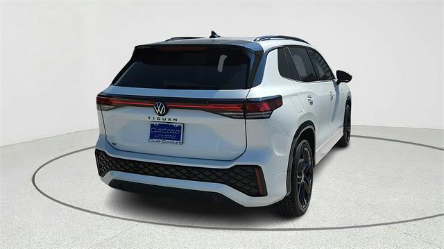 new 2025 Volkswagen Tiguan car, priced at $36,283