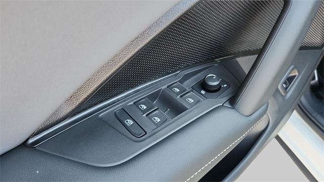 new 2025 Volkswagen Tiguan car, priced at $36,283