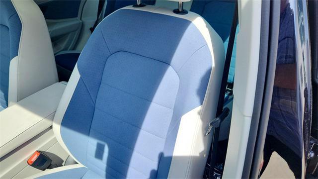 new 2025 Volkswagen Jetta car, priced at $27,120