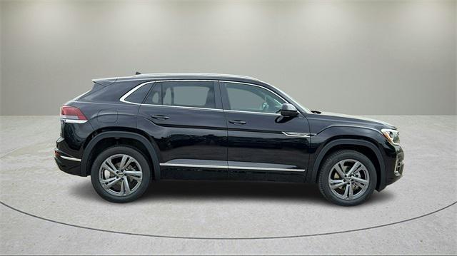 new 2024 Volkswagen Atlas Cross Sport car, priced at $45,317