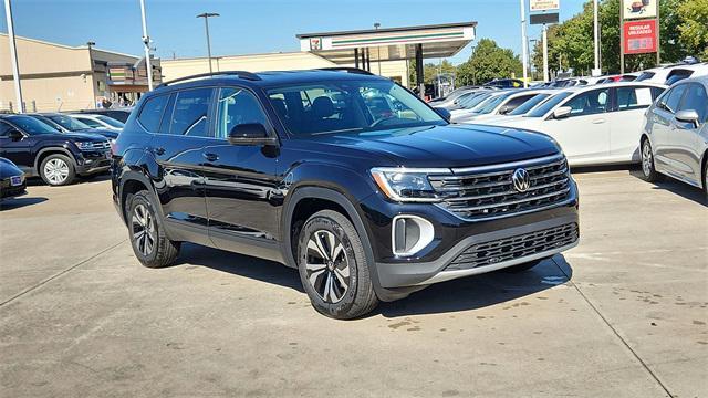 new 2025 Volkswagen Atlas car, priced at $37,988