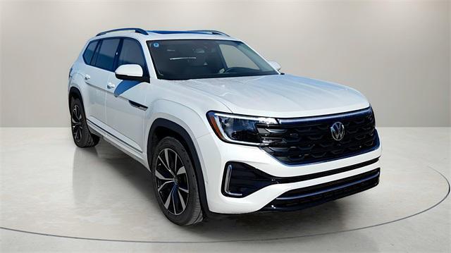 new 2025 Volkswagen Atlas car, priced at $53,322