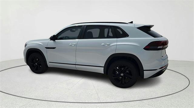 new 2025 Volkswagen Atlas Cross Sport car, priced at $43,359