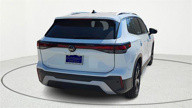 new 2025 Volkswagen Tiguan car, priced at $33,714