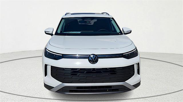 new 2025 Volkswagen Tiguan car, priced at $33,714