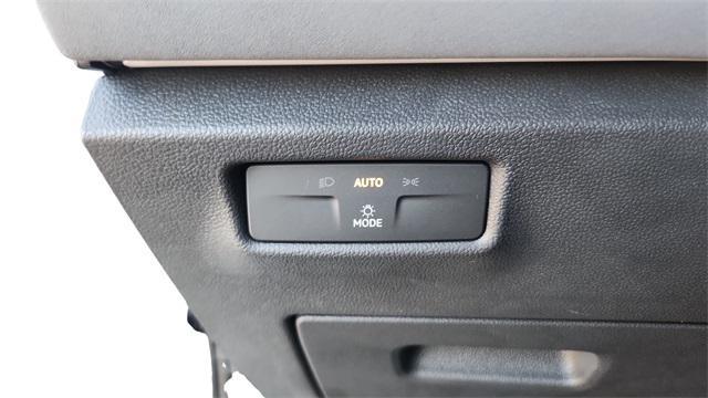 new 2025 Volkswagen Tiguan car, priced at $33,714