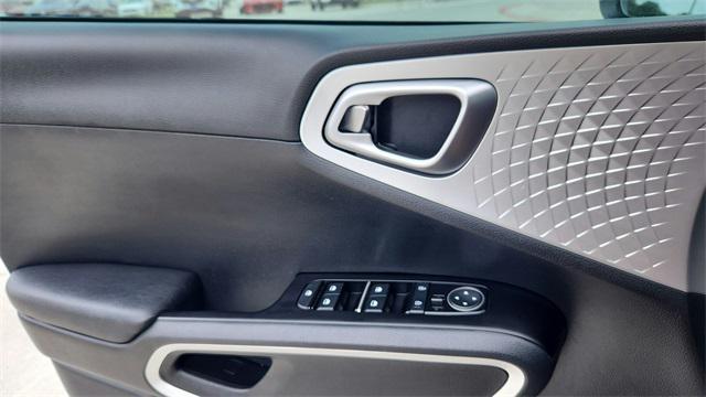 used 2023 Kia Soul car, priced at $16,300