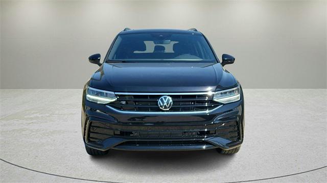 new 2024 Volkswagen Tiguan car, priced at $34,181