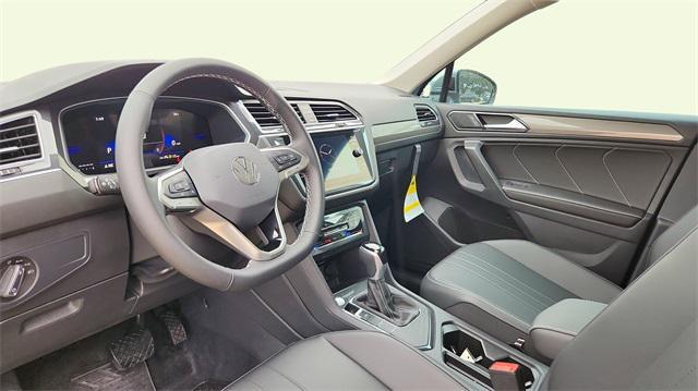 new 2024 Volkswagen Tiguan car, priced at $29,000
