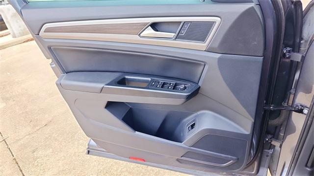 used 2019 Volkswagen Atlas car, priced at $20,255