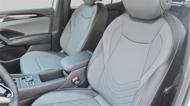 new 2025 Volkswagen Tiguan car, priced at $36,283