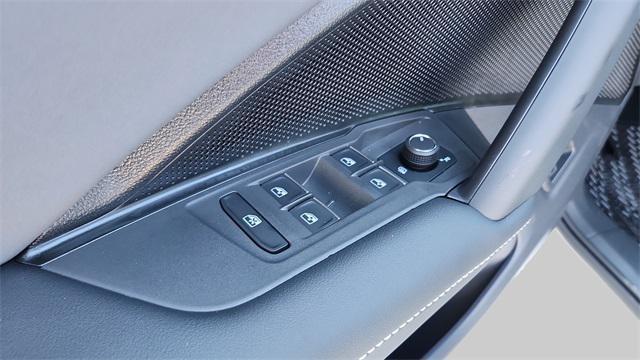 new 2025 Volkswagen Tiguan car, priced at $36,283