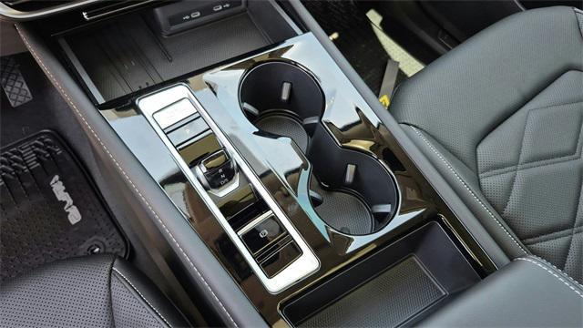 new 2025 Volkswagen Atlas car, priced at $33,776