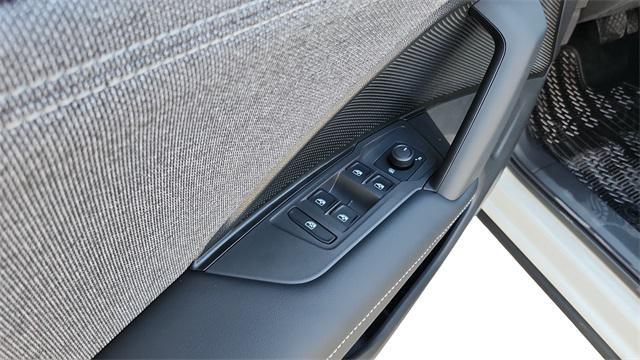 new 2025 Volkswagen Tiguan car, priced at $28,751