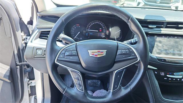 used 2017 Cadillac XT5 car, priced at $17,500