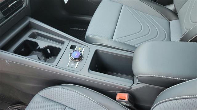 new 2025 Volkswagen Tiguan car, priced at $33,714