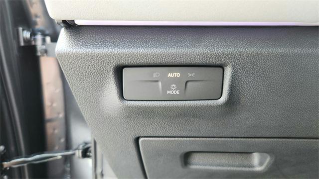 new 2025 Volkswagen Tiguan car, priced at $35,846
