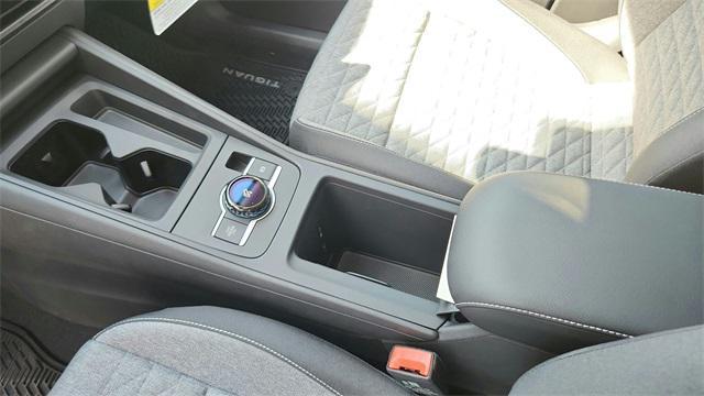 new 2025 Volkswagen Tiguan car, priced at $28,894