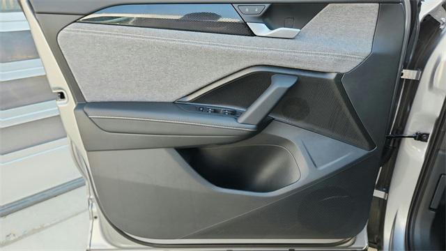 new 2025 Volkswagen Tiguan car, priced at $28,894