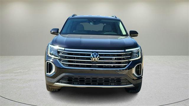 new 2024 Volkswagen Atlas car, priced at $41,551