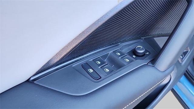 new 2025 Volkswagen Tiguan car, priced at $36,558