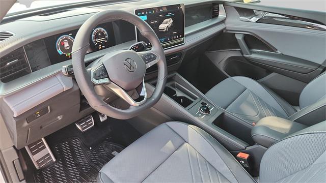 new 2025 Volkswagen Tiguan car, priced at $36,283