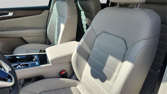 new 2025 Volkswagen Atlas car, priced at $46,163
