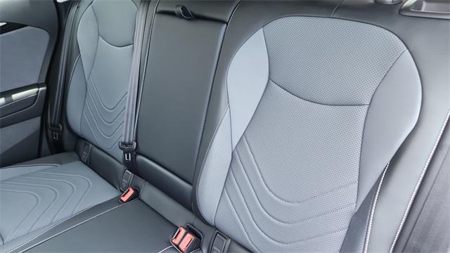 new 2025 Volkswagen Tiguan car, priced at $32,695