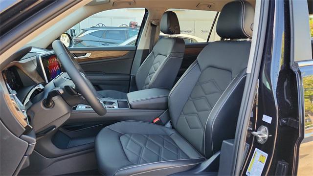 new 2025 Volkswagen Atlas car, priced at $42,414