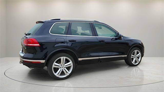 used 2017 Volkswagen Touareg car, priced at $21,282