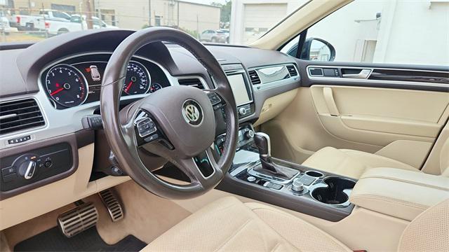 used 2017 Volkswagen Touareg car, priced at $21,282