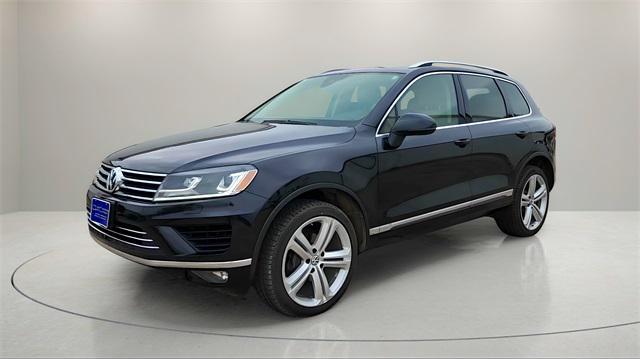 used 2017 Volkswagen Touareg car, priced at $21,282