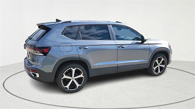 new 2026 Volkswagen Taos car, priced at $38,381