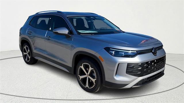 new 2025 Volkswagen Tiguan car, priced at $33,819