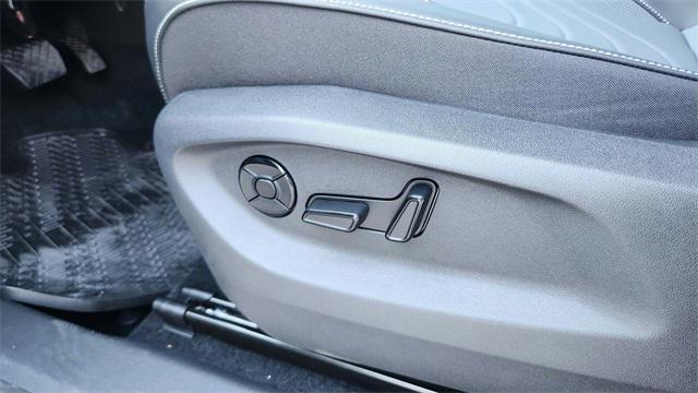 new 2025 Volkswagen Tiguan car, priced at $33,819