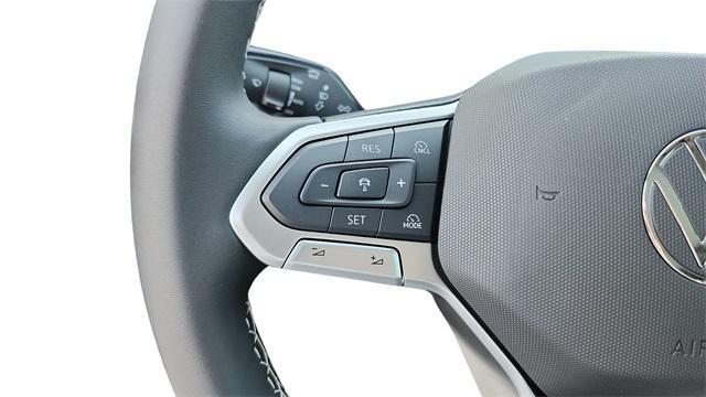 new 2025 Volkswagen Tiguan car, priced at $33,819