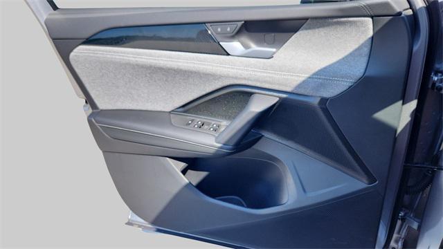 new 2025 Volkswagen Tiguan car, priced at $28,999