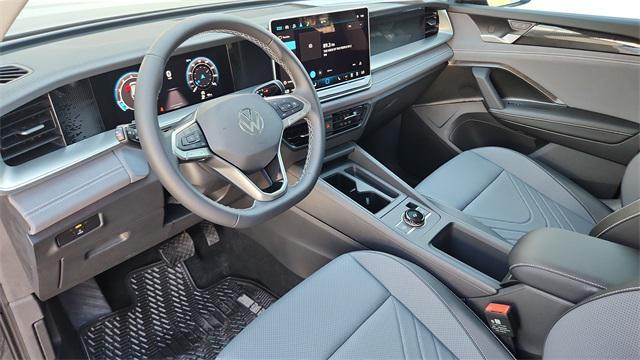 new 2025 Volkswagen Tiguan car, priced at $33,819