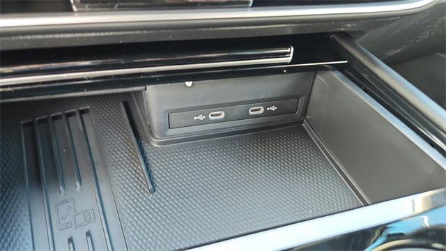 new 2026 Volkswagen Atlas Cross Sport car, priced at $52,371