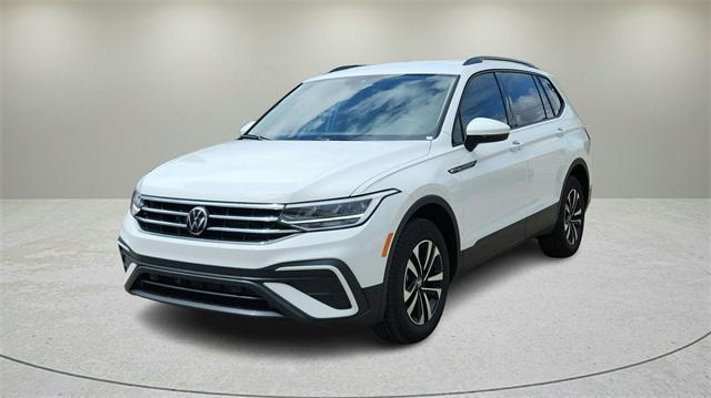 new 2024 Volkswagen Tiguan car, priced at $27,559