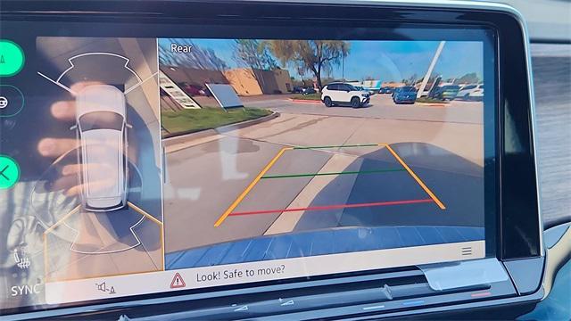 new 2025 Volkswagen Atlas car, priced at $51,411