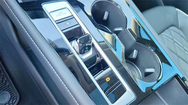 new 2025 Volkswagen Atlas car, priced at $51,411