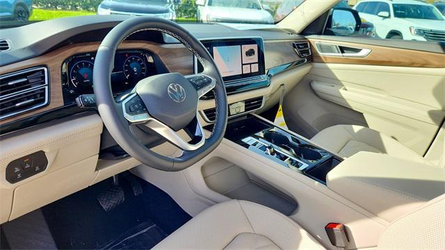 new 2025 Volkswagen Atlas car, priced at $43,012