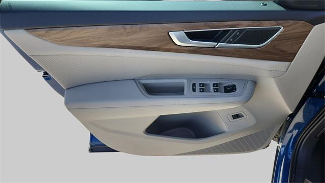 new 2025 Volkswagen Atlas car, priced at $42,012